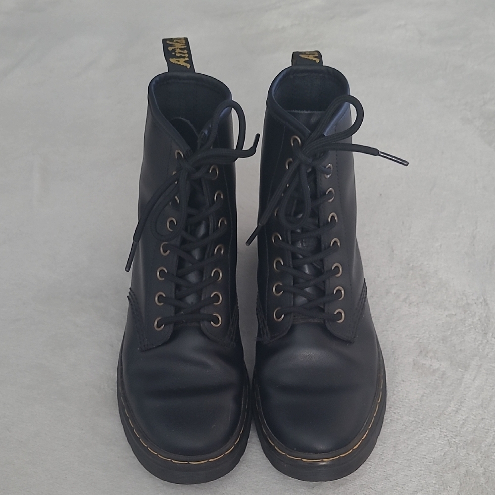 Dr Martens Zavala 8 Eye Boots Womens 6 Black Leather Combat Grunge Y2K Punk